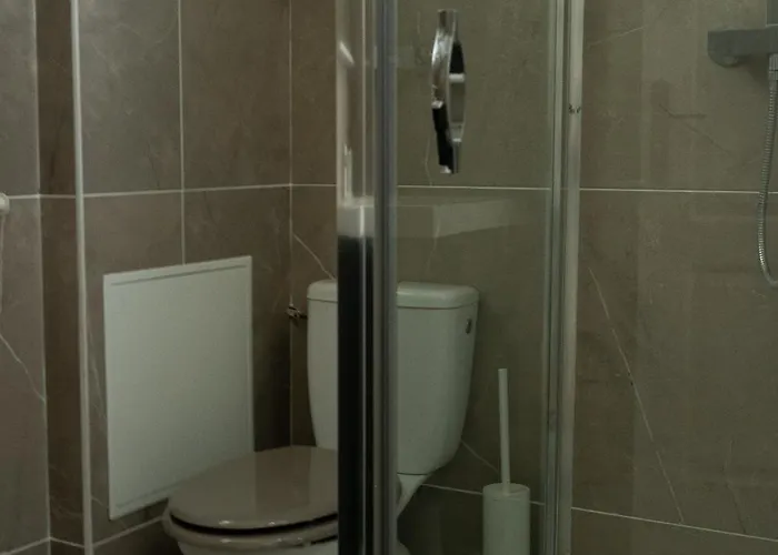 Sofiane Hotell Paris